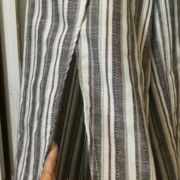 NWT Stripped Linen/Cotton Culottes with open front of legs very nice size Medium - Picture 5 of 7